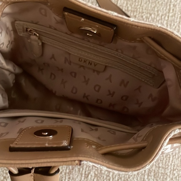 DKNY Beige Canvas and Faux Leather Logo Print Purse - Picture 9 of 12